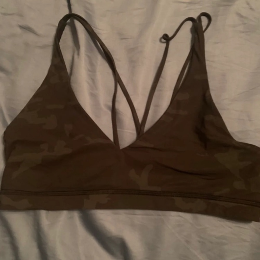 Camo Lululemon sports bra
